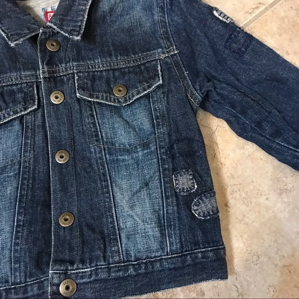 GAP 🐥baby distressed